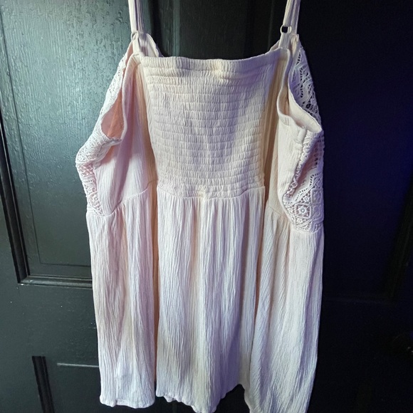 Torrid 3x button and lace detailed tank - Picture 9 of 10